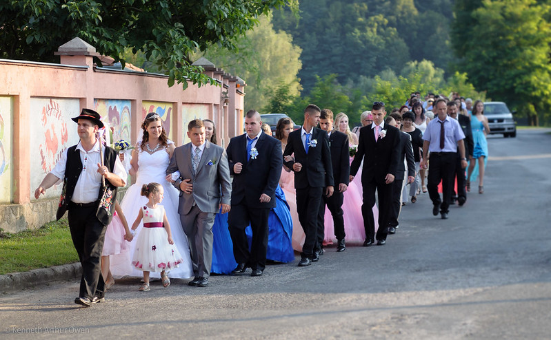 Mozsgo Wedding Procession