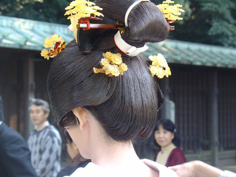 Japanese wedding hairstyle